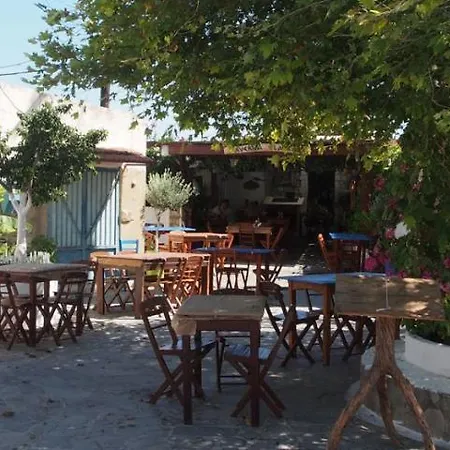 Blue Serenity Villas Lachania בית נופש *